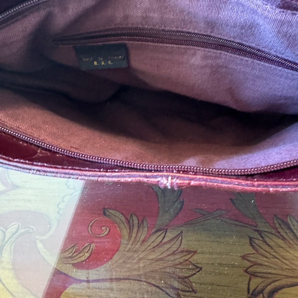 DRAMATIC PRICE DROP: VINTAGE Burgundy CROCODILE-EMBOSSED LEATHER by CONTESSA - Picture 4 of 5